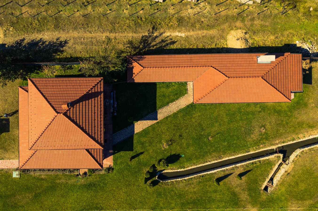 House image #3