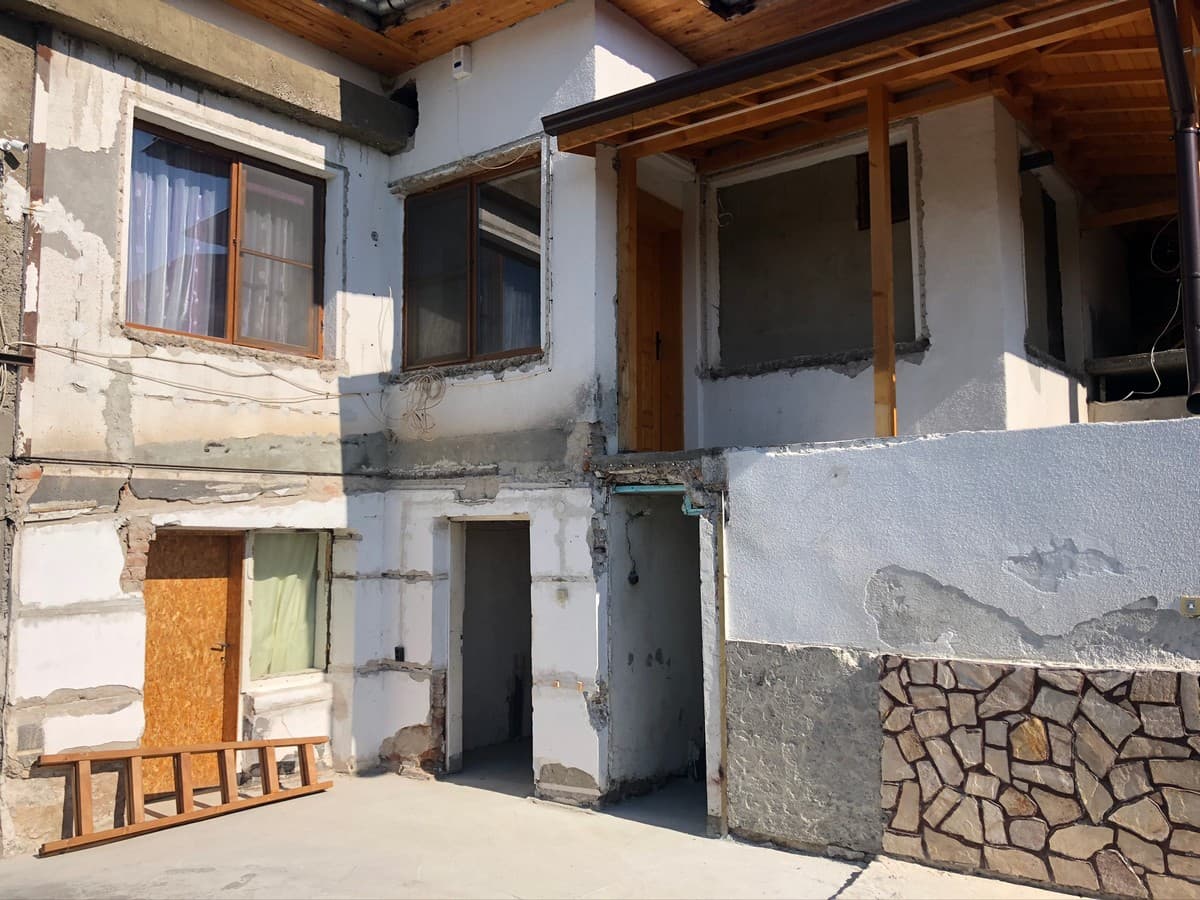 House image #3